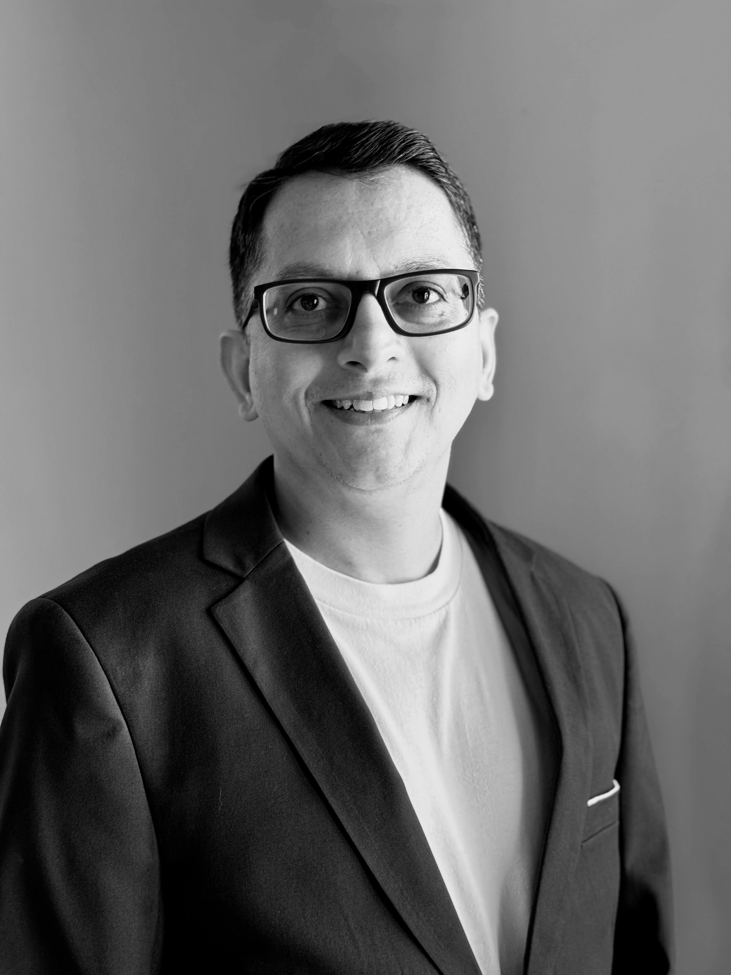 Sunder - Co-founder of sw3ll